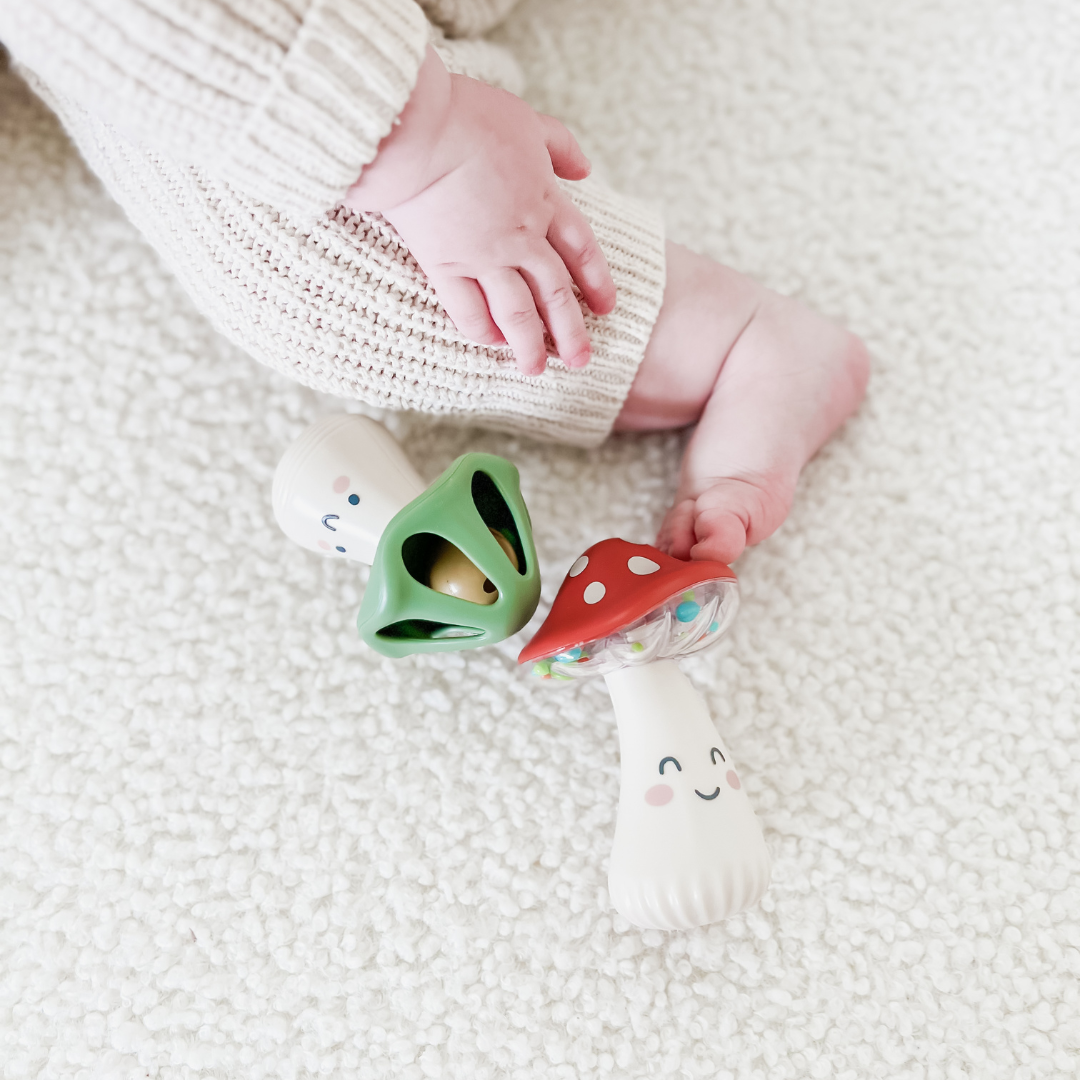 Itzy Mini MaracasTM Musical Rattle Set - Image 8