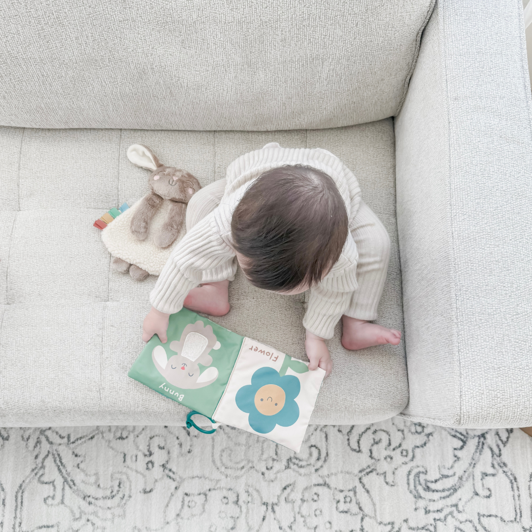 Itzy Learn & Snuggle Gift SetTM - Image 6