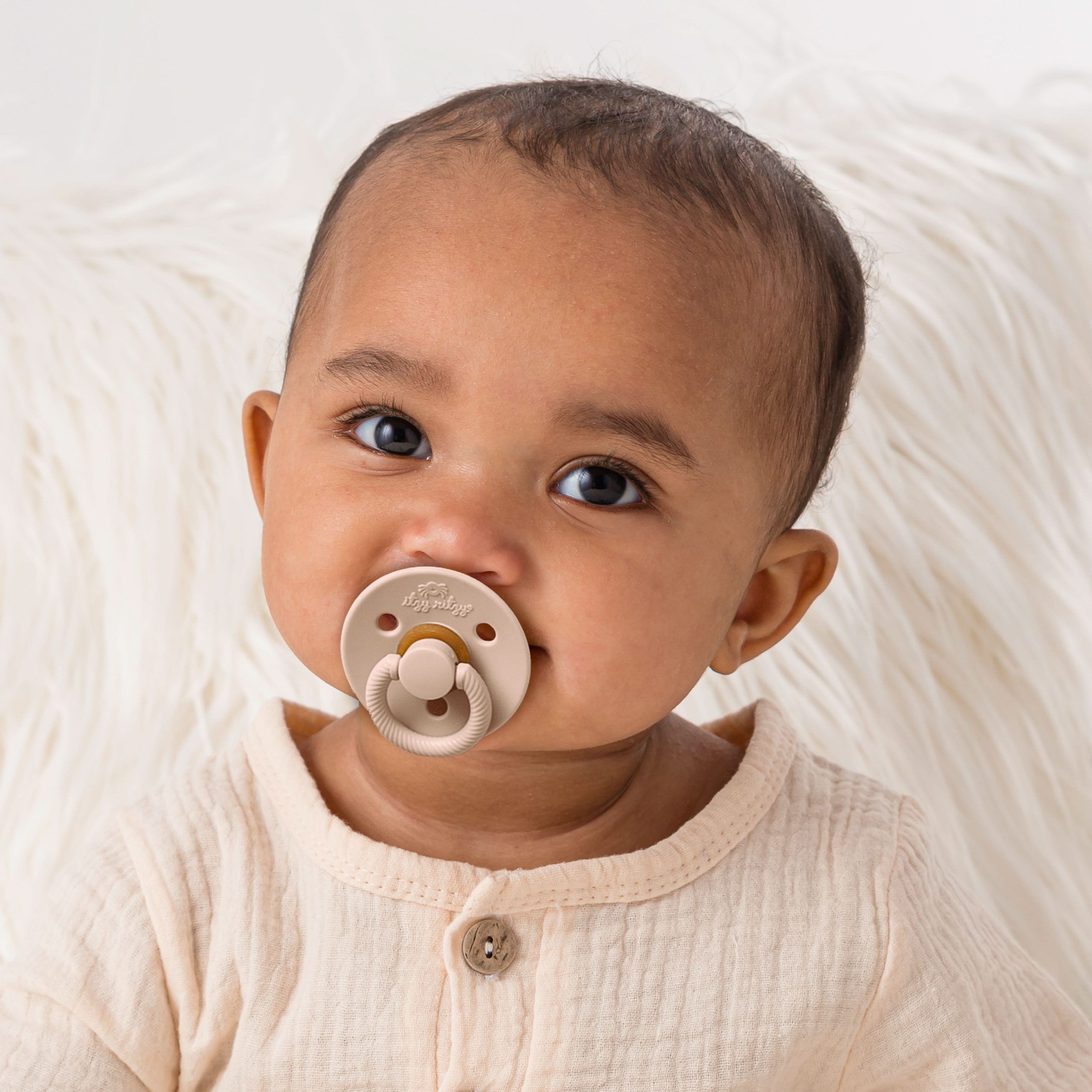 Itzy SootherTM Natural Rubber Pacifier – 6-18M - Image 14