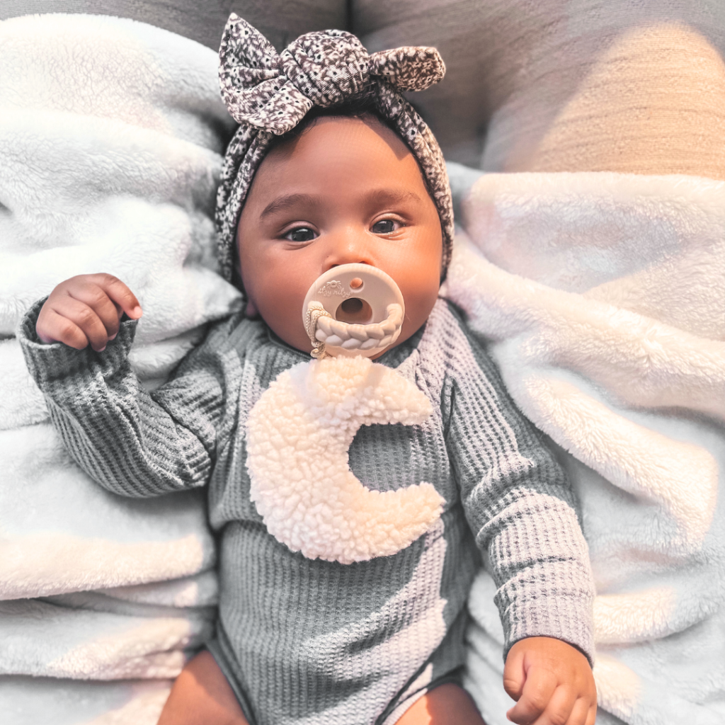 Itzy Paci PalTM – Pacifier & Stuffed Animal - Image 18