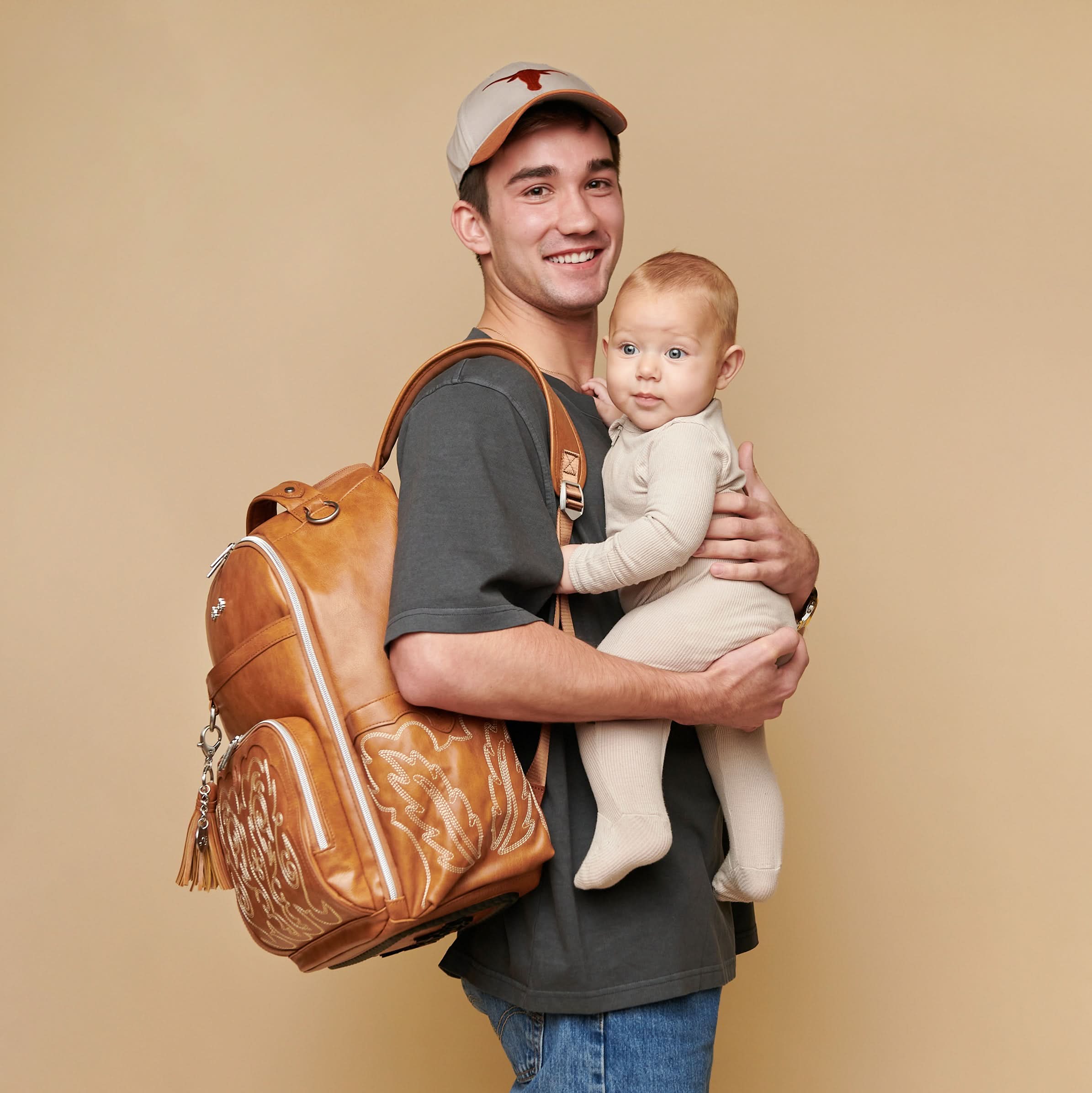 Babylist x Itzy Ritzy Saddle Boss PlusTM Large Diaper Bag Backpack - Image 14